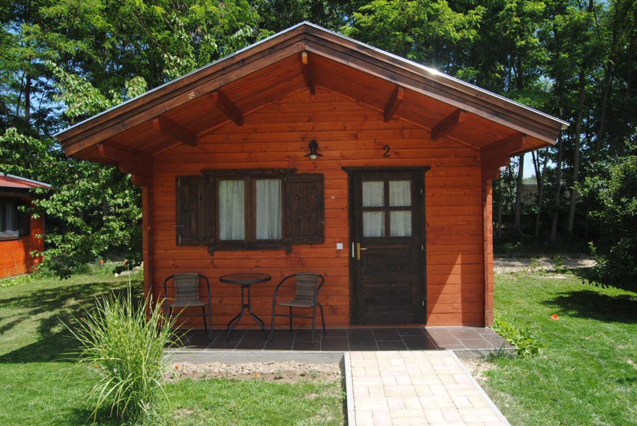 Villa Hedi Vendeghaz Dunakiliti Ngoại thất bức ảnh