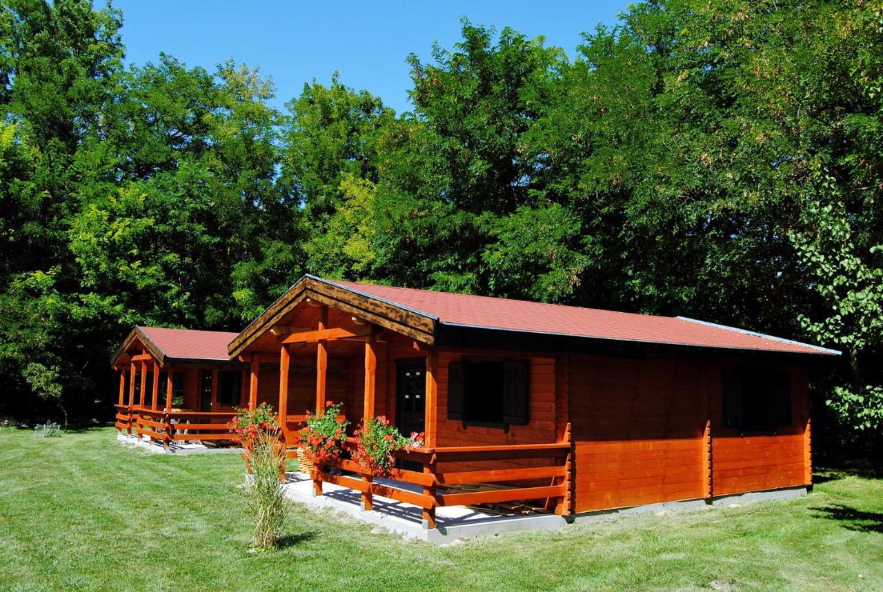 Villa Hedi Vendeghaz Dunakiliti Ngoại thất bức ảnh